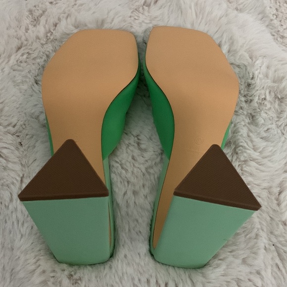 Cute summer  heels! - Picture 4 of 4